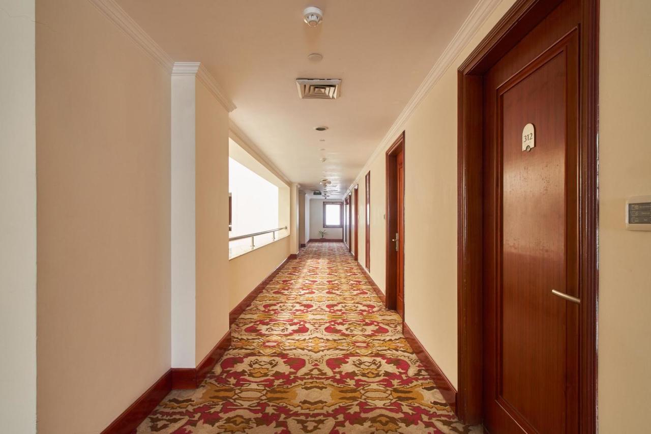 Royal Sarovar Portico Siliguri Ngoại thất bức ảnh