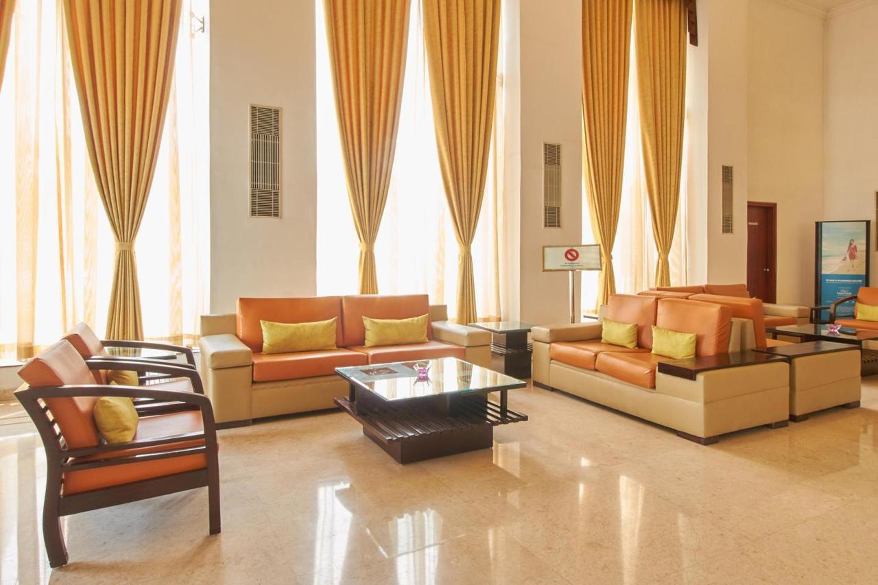 Royal Sarovar Portico Siliguri Ngoại thất bức ảnh