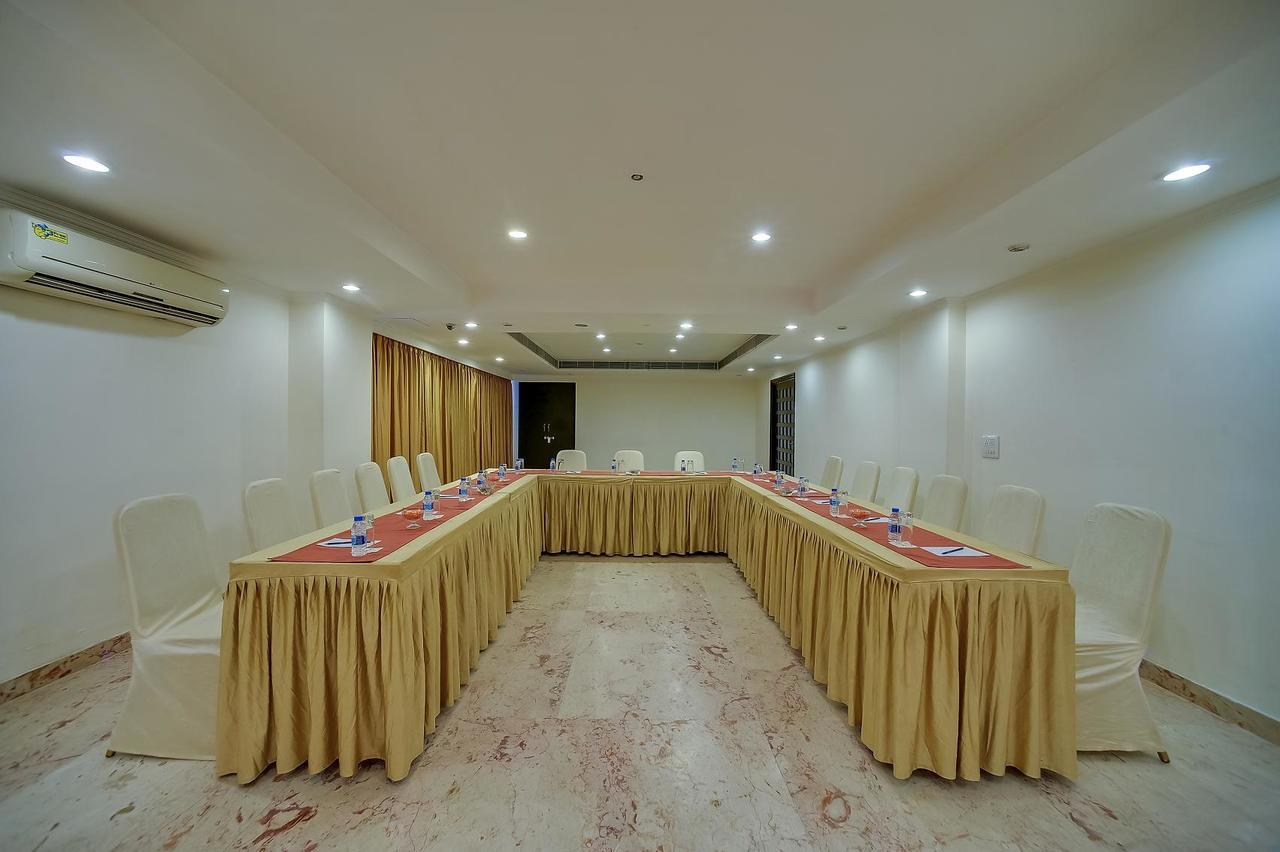 Royal Sarovar Portico Siliguri Ngoại thất bức ảnh