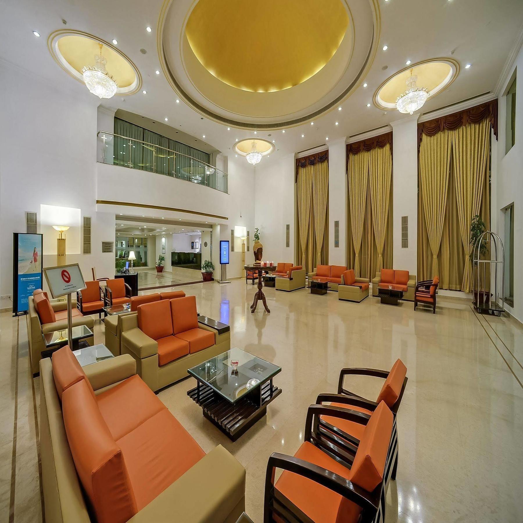 Royal Sarovar Portico Siliguri Ngoại thất bức ảnh